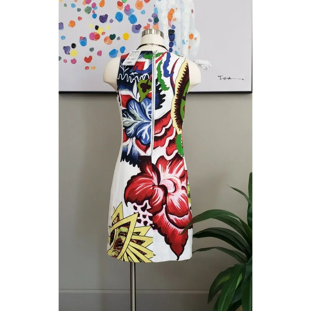 Desigual Dress in Toledo. Size 6 in a bright contemporary floral print on white. - Picture 6 of 7